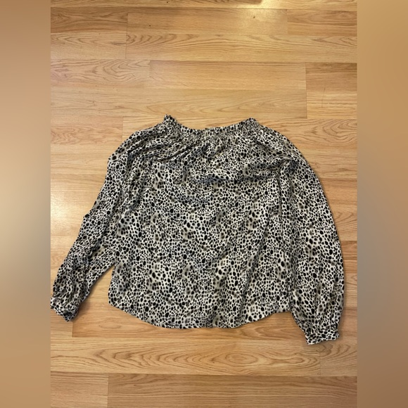 a new day printed blouse - Picture 3 of 3